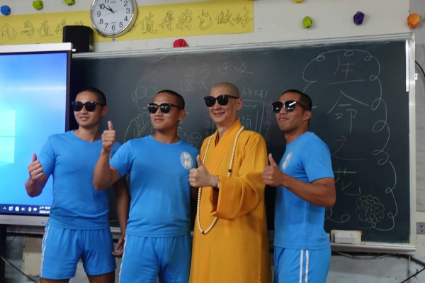 生命之花走進敦品中學　以藝術與佛法陪伴年輕生命重啟方向